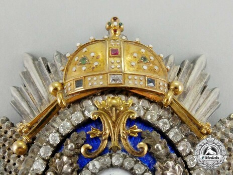 Order of Milos the Great, I Class Breast Star (with diamonds) Obverse Detail
