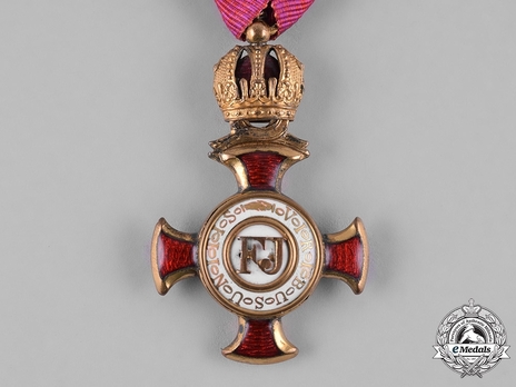 Type III, I Class Cross (with crown)