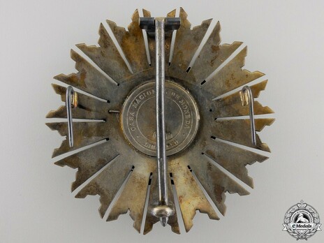 Grand Cross Breast Star (by Casa Nacional de la Modena) Reverse