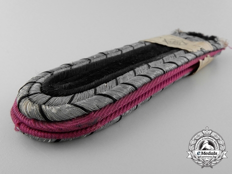 Firefighters Oberwachtmeister 2nd Pattern Shoulder Boards (professional version) Obverse