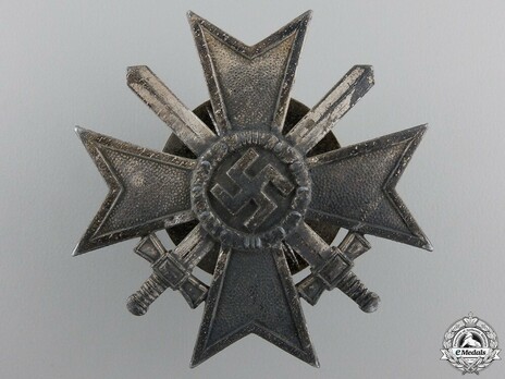 War Merit Cross I Class with Swords, by C. F. Zimmermann (zinc, screwback) Obverse