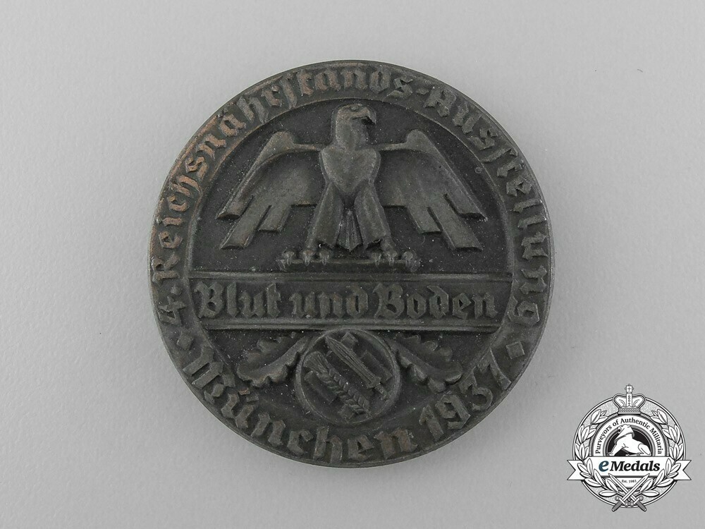 Exhibition+badge+munich%2c+1937+%28frischquarg+mager%29+1
