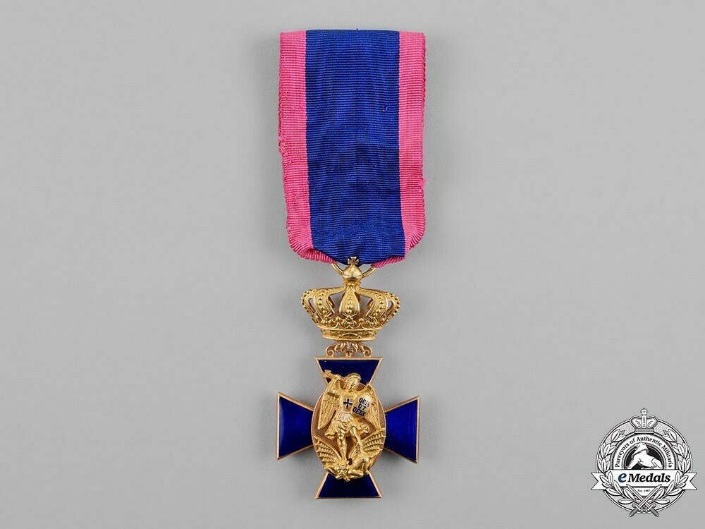 Royal+order+of+merit+of+st.+michael%2c+iii+class+cross+%28in+gold%29+1