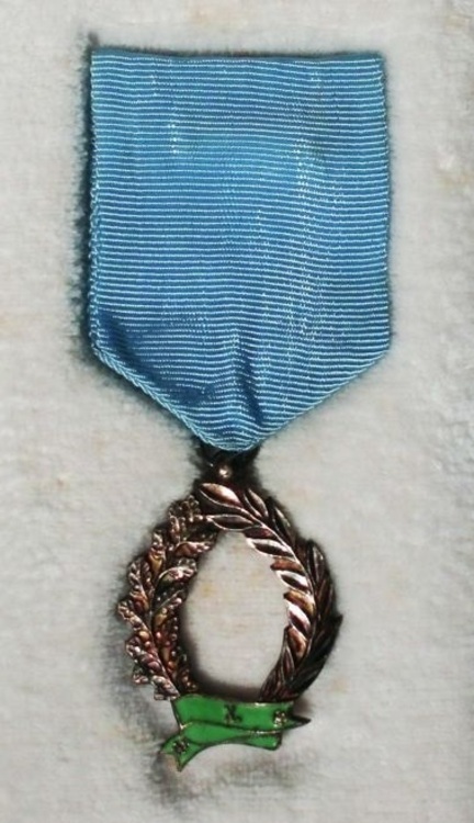 Police+service+decoration%2c+iii+class+%28for+10+years%29