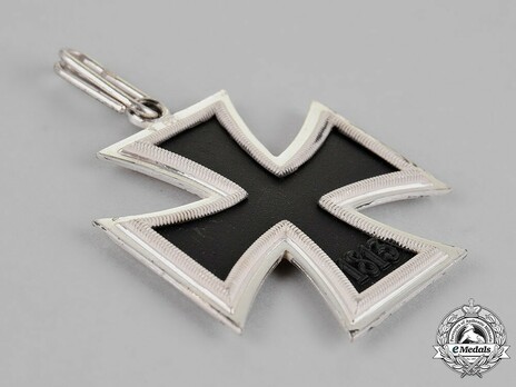 Knight's Cross of the Iron Cross, by Steinhauer & Lück (Type B, 800 4) Reverse