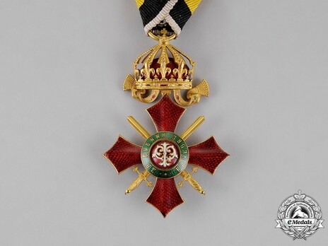 Order of Military Merit, IV Class Obverse