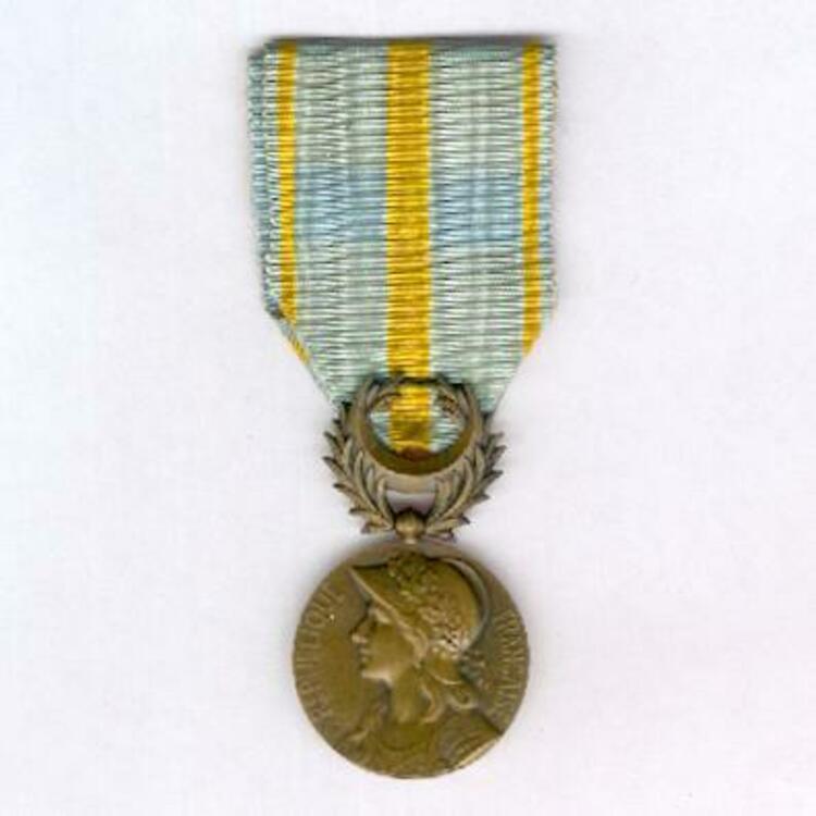 Bronze 119