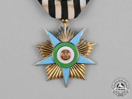  Order of Glory (Nishan-i-Iftikhar), Gold Star Obverse