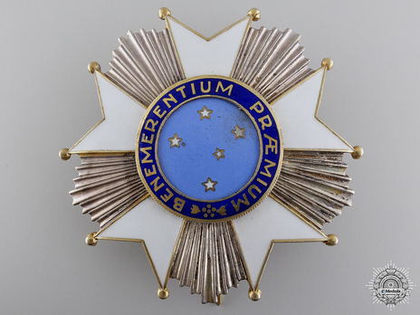 Grand Officer Breast Star Obverse