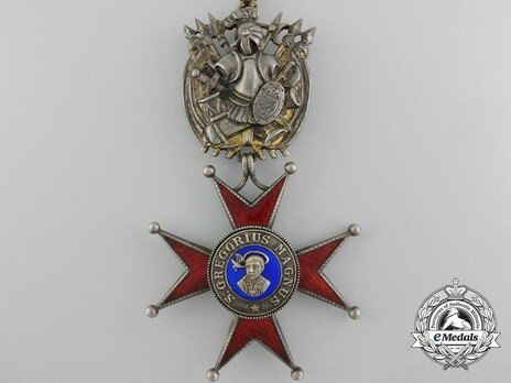 Order of St. Gregory the Great, Grand Cross, Military Division Obverse