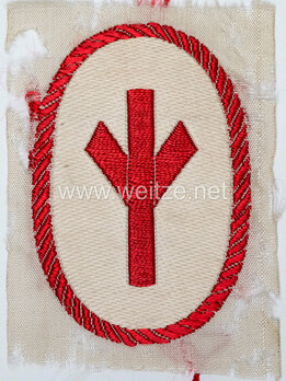 HJ Medical Personnel Insignia (3rd pattern, Bann version) Obverse