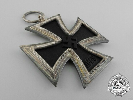 Iron Cross II Class, by Deschler, #1, L/10 (regular frame, "1") Obverse