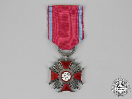 Cross of Merit, II Class (stamped) Obverse