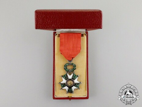 Knight (Silver and Diamond) Obverse