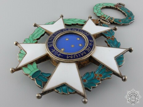 Grand Cross Obverse