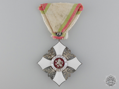 Order of Civil Merit, Type II, V Class Knight Obverse