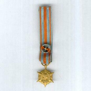 Miniature Gold Medal Obverse