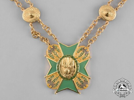 Order of the Golden Heart, Grand Collar Obverse Detail