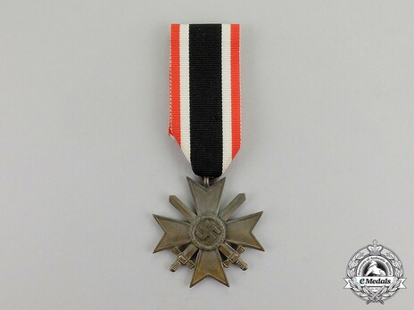 War Merit Cross II Class with Swords (unmarked, zinc) Obverse
