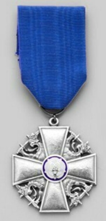 Order+of+the+white+rose%2c+cross+of+merit%2c+civil+division