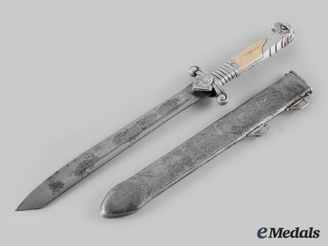 RAD Hewer M37 Damascus Blade Version Obverse with Scabbard