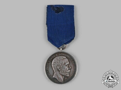 Service Medal for Commercial and Industrial Merit, Type III, in Silver Obverse