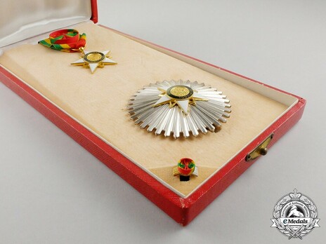 Order of Mono, Grand Officer Case of Issue