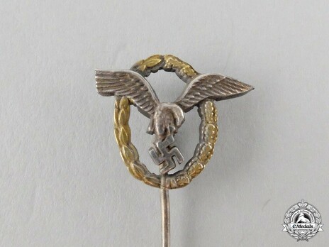 Miniature Combined Pilot/Observer Badge (2nd Model) Obverse