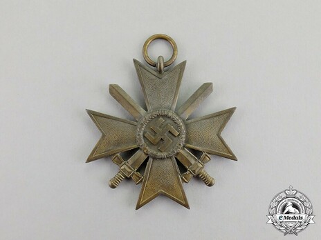 War Merit Cross II Class with Swords (unmarked, zinc) Obverse