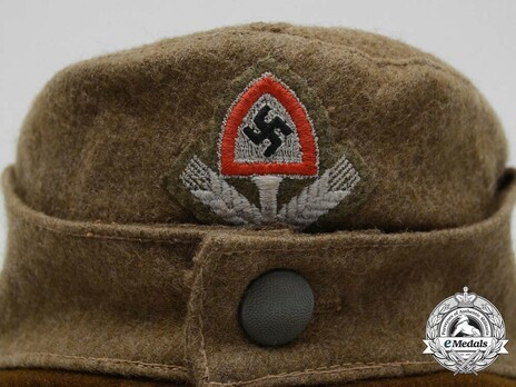 RAD NCO/EM's Visored Field Cap M43 Detail Insignia