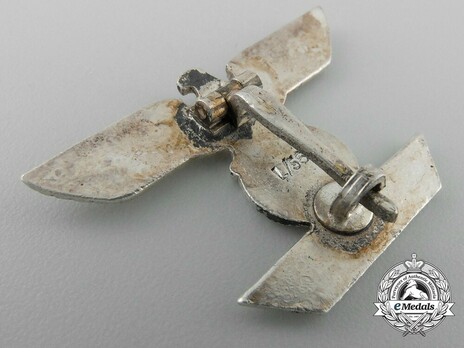 Clasp to the Iron Cross I Class, Type II, by Funcke & Brüninghaus (L/56) Reverse