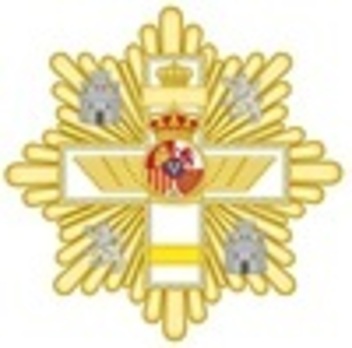 Grand Cross Breast Star (yellow distinction) Obverse