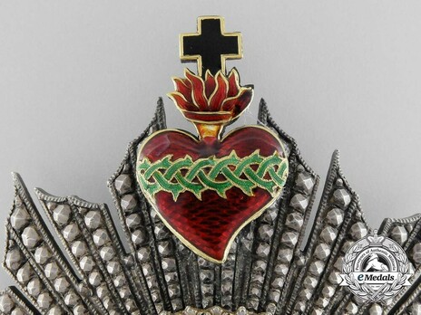Grand Cross Breast Star (Silver gilt) Obverse