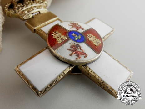 4th Class Breast Star (silver gilt) (King Juan Carlos) Set Obverse