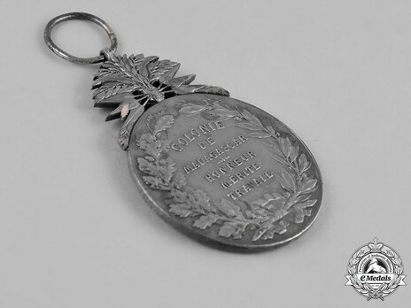 Madagascar Merit Medal, Type I, II Class Reverse