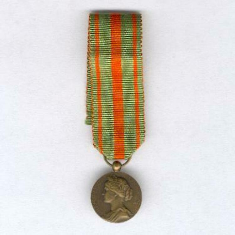 Miniature11