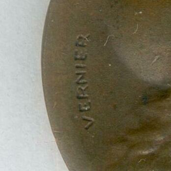 Bronze Medal (stamped "VERNIER") Obverse Detail