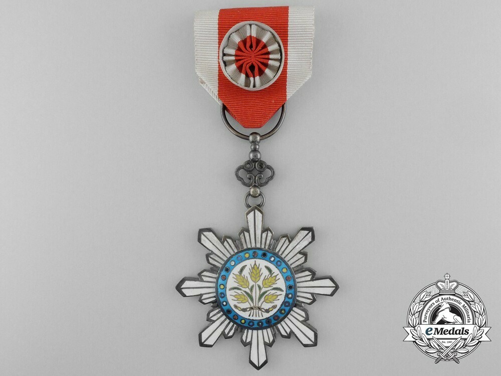 Order+of+the+golden+grain%2c+type+ii%2c+iv+class+officer+1