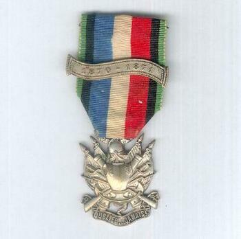 Decoration (with "1870-1871" clasp) (Silvered bronze by Gatty) Obverse