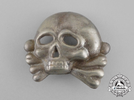 Allgemeine SS Metal Cap Death's Head Type I (cupal) Obverse