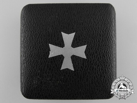 War Merit Cross I Class without Swords Case of Issue, by Deschler Exterior
