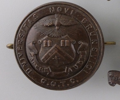 University of New Brunswick Canadian Officer Training Corps Other Ranks Cap Badge Obverse