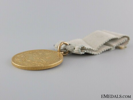 Commemorative Medal of Sashaneli Tufek, in Gold Obverse