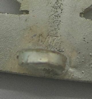 Clasp to the Iron Cross I Class, Type II, by H. Wernstein (L/17) Detail