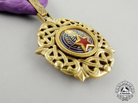 Order of the Grand Star of Yugoslavia, Type II, II Class Badge Obverse