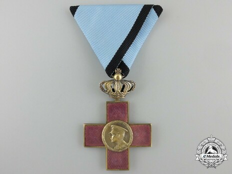 Order of Cultural Merit, Type I, I Class Knight's Cross with crown Obverse