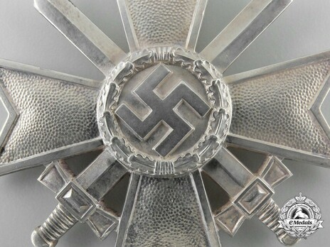 Knight's Cross of the War Merit Cross with Swords, by Deschler (1) Obverse