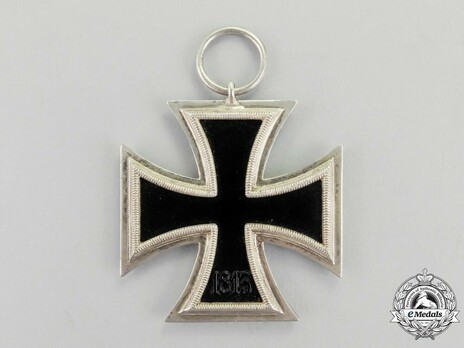 Iron Cross II Class, by Steinhauer & Lück, #4, L/16 (half lug, "4") Reverse