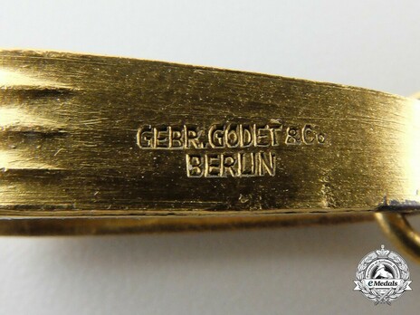 Cross of Honour of the German Red Cross, Type II, I Class Suspension