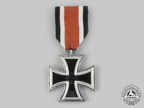 Iron Cross II Class, by Wächtler & Lange ("100") Obverse